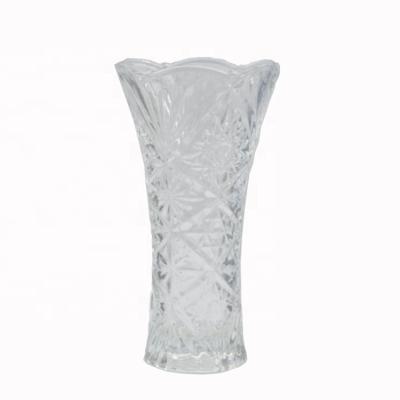 China Minimalist hot sale lead free elegant clear glass flower vase for wedding party decoration for sale