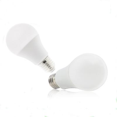 China Residential Wholesale Energy Saving LED Bulbs E27 A60 LED Bulb 18W China Manufacturers for sale