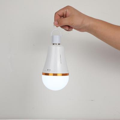 China Amazon Outdoor Indoor Good Selling Rechargeable Led Bulb With Hook Hanging Light Bulbs Led Lamp Outdoor for sale