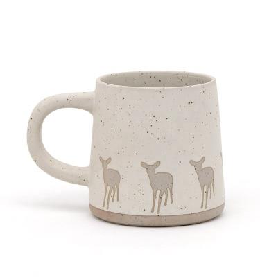 China Handgefertigte Weihnachtskaffeebecher Keramik Steingesteinsbecher Geschenk Keramikbecher mit 3D-Deer Silk Print zu verkaufen