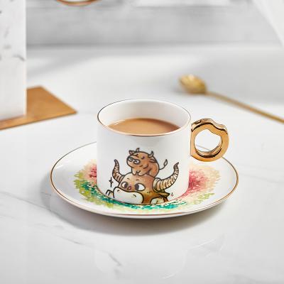 China Bereit zum Versand in Lager Dinnerware Typ Kaffee Teesets Keramik Tasse und Teller Set mit Ofen Vorteil Custom Druck Tassen zu verkaufen