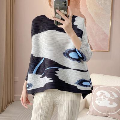 China High Quality Custom Made Oversized Women's Blouse Loose Female Fashion QUICK DRY Pleated Crew Neck Women Top T-Shirts for sale