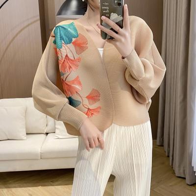 China 2023 fashion high quality ladies clothing women's long sleeve pleated cardigan new coat women's casual coat Anti-wrinkle new for sale