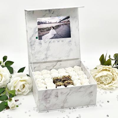 China Recyclable Custom Made Wedding Story Wedding Engagement Anniversary Preserved Love Logo Visual Gift Box With Soap Flowers Presentation Icd Visual Gift Box for sale