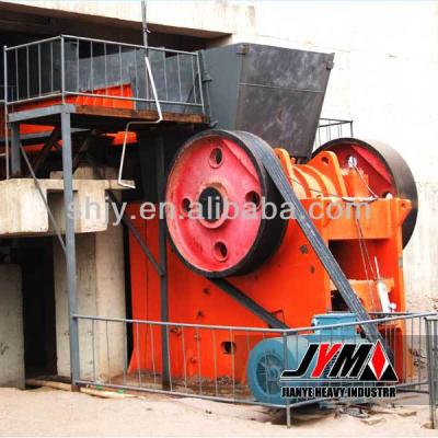 Chine Jaw Crusher PE-1000*1200 Jaw Crushing Machine For Crushing Stone And Minerals Jaw Crusher For Stone à vendre