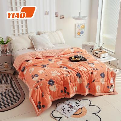 China Anti Static All Season Light Weight Comforter Ultra Soft Washed Summer Comforter for sale