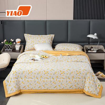 China Anti-Static Customize Lightweight Summer Home Comforter Comforter For All Season for sale