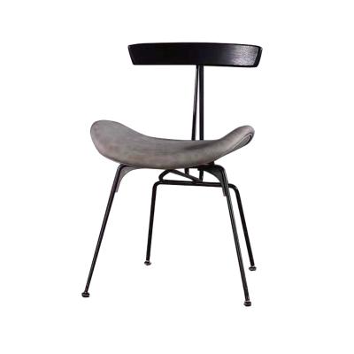 China Durable Stable Modern Nordic Style Fashion Home Furniture Dining Room Restaurant Dinner Chair PU Leather Ant Chair Dining Chair for sale