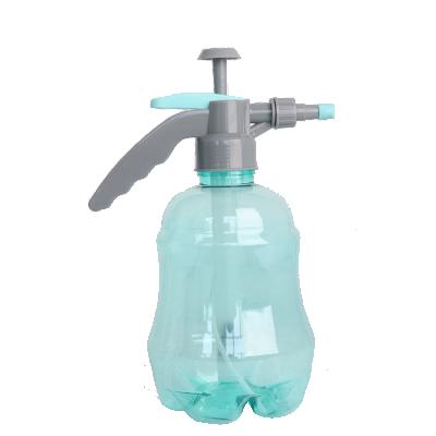 China Garden 2000Ml Plastic Sprayer Bottle Hand Pressure Pump Water Sprayer For Home Use Trigger Sprayer for sale