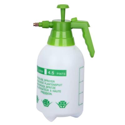 China Hot Garden Sales! 2L PE Manual Pressure Garden Hand Sprayer Disinfect Good Quanlity for sale