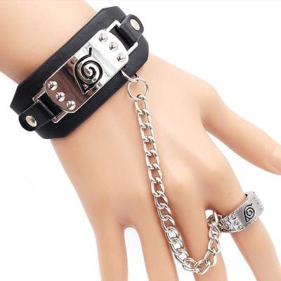 China Latest Men's Environmentally Friendly Bracelet With Multilayer Leaf Logo Leather Ring Rivet Cowhide Bracelet for sale