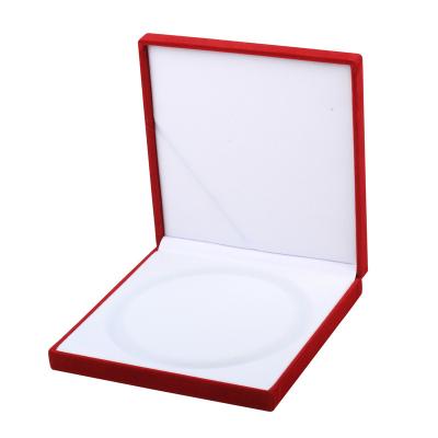 China Eco - Friendly Luxury High - Grade Line Texture Necklace Box for sale