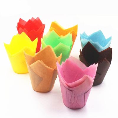 China Homemade Disposable Greaseproof Tulips Roll Paper Baking Cup for sale