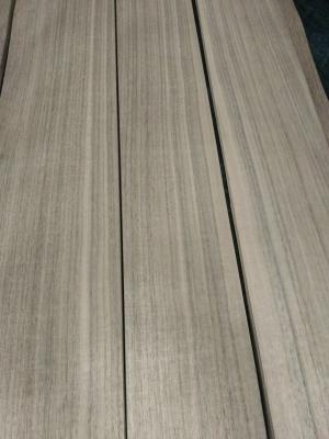 China Quartered Walnut Natural Veneers American Walnut Wood Veneer Straight Grain for sale