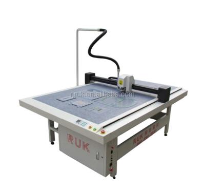 China Hotels RUK Vinyl Cutter Machine Business Poster Digital Flatbed Cutter Automatic Flatbed Plotter Cutting Machine for sale