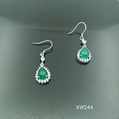 China 2018 New women sterling silver bridal emerald green drop earring pear XW244 for sale