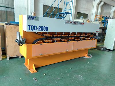 China Max 2000KG Pulling Force Belt Type Caterpillar For Extrusion Line With 7 Cylinder Pairs for sale