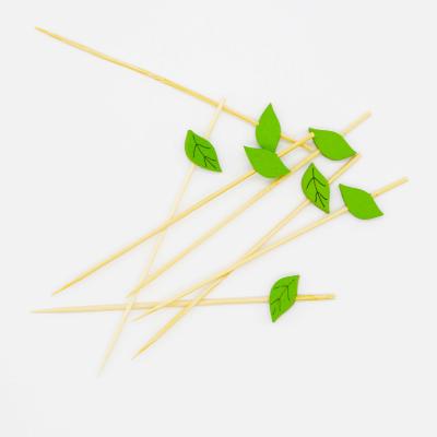 China Leaf Shape Bamboo Fruit Easily Cleaned Eco - Friendly Disposable Stick for sale