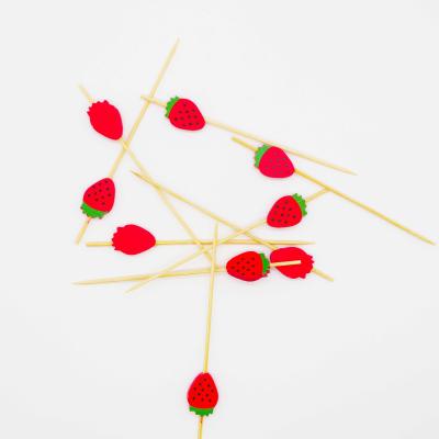 China Strawberry Shape Bamboo Fruit Easily Cleaned Eco - Friendly Disposable Stick for sale