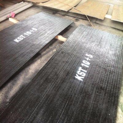 中国 Harden Chromium Carbide Overlay Hardfaced Plate 10 + 6 Surfacing Wear Resistant Steel Sheet Plate 販売のため