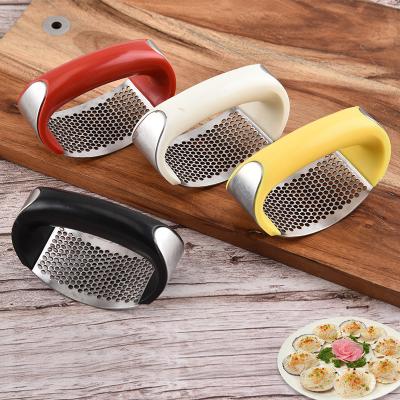 China MYGO Stainless Steel Color Stainless Steel Handy Garlic Press Crusher Manual Crusher Handy Garlic Pounder for sale