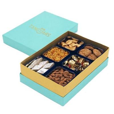 China Recyclable Hot Selling Courier Gift Packaging Box With Compartments For Dried Fruits for sale