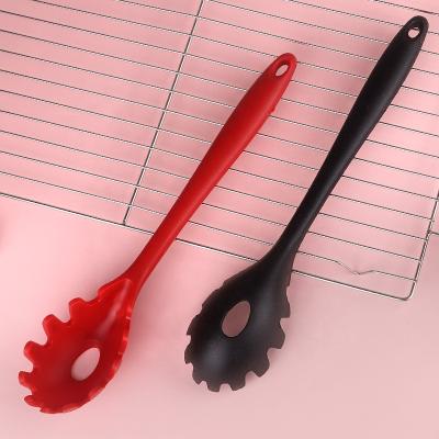 China Portable High Quality Viable Food Grade Kitchen Tool Silicone Heat Resistant Spaghetti Spoon Server for sale