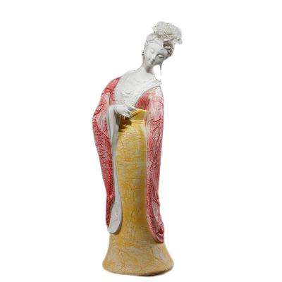 China Artisan Hot Selling Porcelain Home Ornaments White Figure Living Room Handwork Porcelain Ornaments for sale