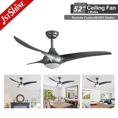 China Ventilador de techo elegante y moderno con luz y control de ruido bajo en venta