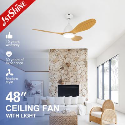 Chine Ventilateur de plafond décoratif avec lumière LED à vendre