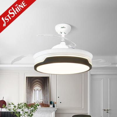 China Moderne einziehbare Deckenlüfter-Licht Dimmable 5 DCs 65W intelligente Geschwindigkeit zu verkaufen