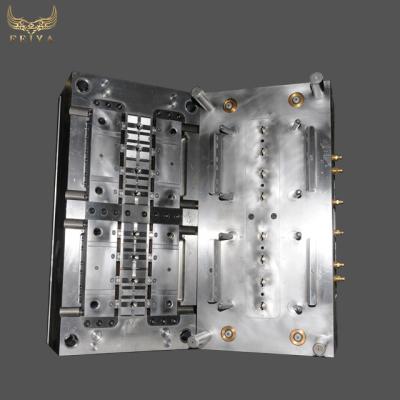 China High precision pa66 steel plastic injection molding belt buckle mold for sale