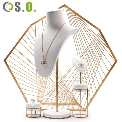 China Wholesale Custom White Organizer Jewel Disply Shero Windows PU Jewelry Display Set Earring Bracelet Exhibitor Holder for sale