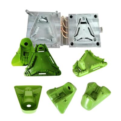 China Mould de injecção de plástico Mould de fundição a óleo Mould de produção de plástico P20/718/738/NAK80/S136 Moulding Machine Custom Mould à venda