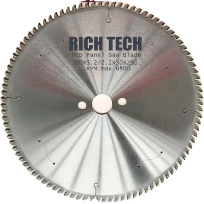 China MDF Economy Grade 300x3.2 / 2.2x30xz96 PCD Saw Blades For Universal Cutting for sale