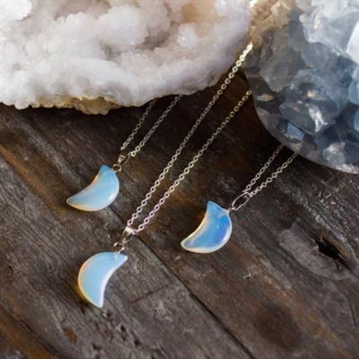 China Crystal Glass Necklace Moon Choker Long Beaded Pendant Necklaces Blue Sky Moon Transparent Casual/Sporty Resin Pendant for sale