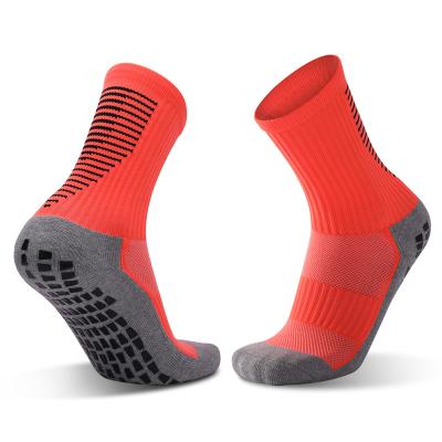 China Custom Logo Outdoor White Basketball Running Antibacterial Non Slip Soccer Football Mens Grip Sports Socks for sale