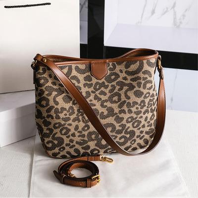 China New Designers Luxury Shoulder Bags Waterproof Fashion Women Leopard Big Cross Square Zipper Handbag Purse - Body Messenger Bag for sale