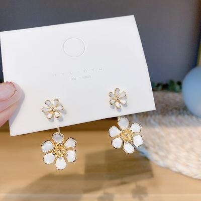 China 2021 Fashion 925 Needle Flower Temperament Needle New Trendy Goods Women's Eardrops Korean Silver Statement Earrings for sale