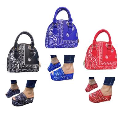 China Fashion new 2021 summer fashion bandana purse and zipper set handbags paisley purse and sandals set for sale