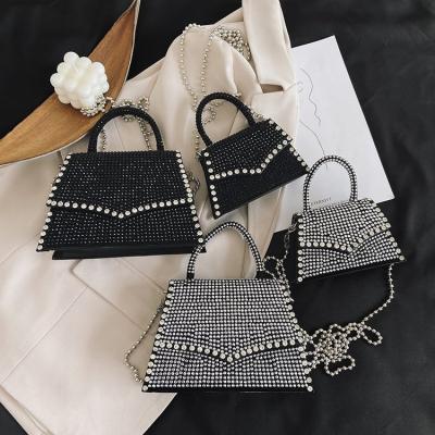 China Fanshion 2021 Latest Wholesale Popular Handbags Cross - Luxury Diamond Bags Purses For Female Body Bags for sale