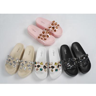 China 2022 Fashion Trend Bling Crystal Thick Sole Sandals Rainbow Diamond Slippers Women Outdoor High Heels Slip-On Sandals for sale