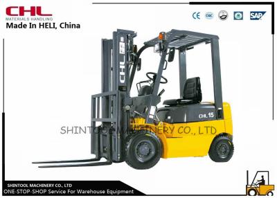 China 1.5 Ton  engine powered diesel forklift truck For moving cargo in pallets for sale