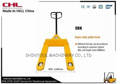 China 2500KG Capacity manual pallet jack for Material Handling With Super Wide for sale