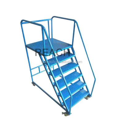 China Folding Ladders Metal Warehouse Step Ladder / Safety Step Ladders With Handrail for sale