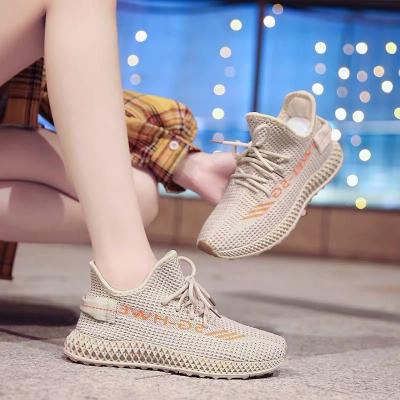 China Fashion Trend Casual Sports Woman Designers Women Ladies Shoes Comfortable Flat Yeezy Sneakers for sale