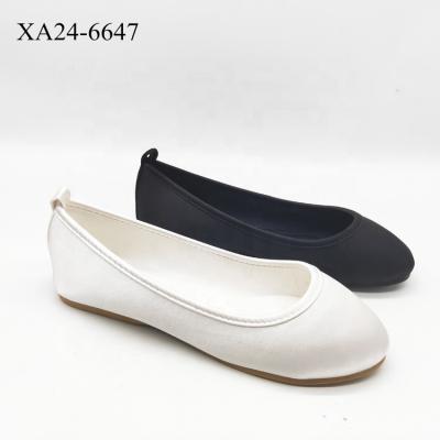 China Brand Lightweight Cheap Wholesale Casual Breathable Autumn Flat Shoes For Women for sale