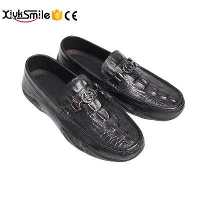 China Fashion Trend Men's Shoes Wholesale Black Crocodile Pattern Gentlemen Shoes Metal Decoration Soft Unique Laceless Men's Leather Shoes for sale