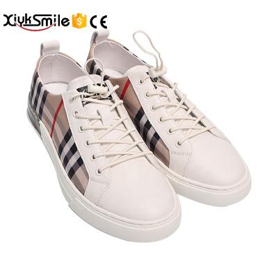 China Fashion Trend Shoes Small White Men's Spring Sneakers New Trend British Style Low Top Men's Casual Shoes Breathable Canvas Shoes for sale