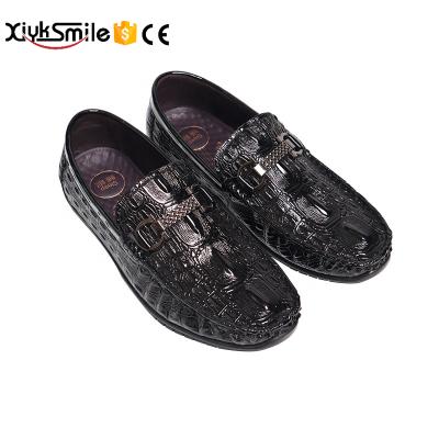 China Fashion Trend All-match Pattern All-match Soft-soled Slip-on Loafers High-end Soft-soled Men's Crocodile Business Casual Leather Shoes for sale